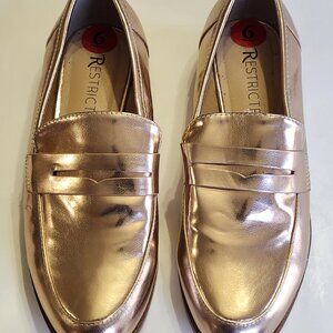 Restricted Pre-Owned Women's Rose Gold Loafers - Size 6